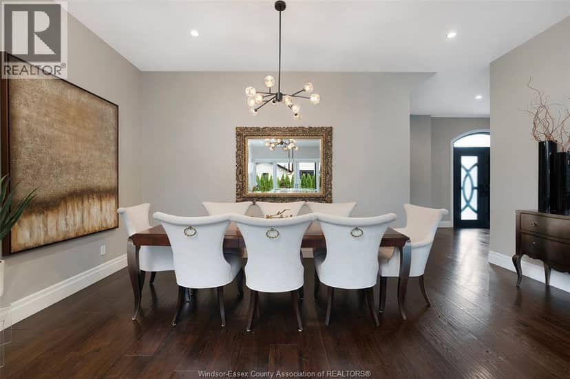 346 Jordan LANE — photo 15 of 40