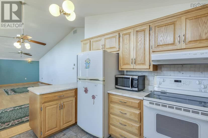 809 Brow Of Mountain Road — photo 8 of 40