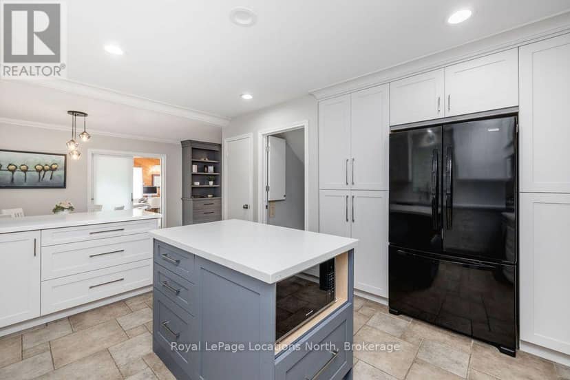 8 Seeley Court — photo 21 of 40