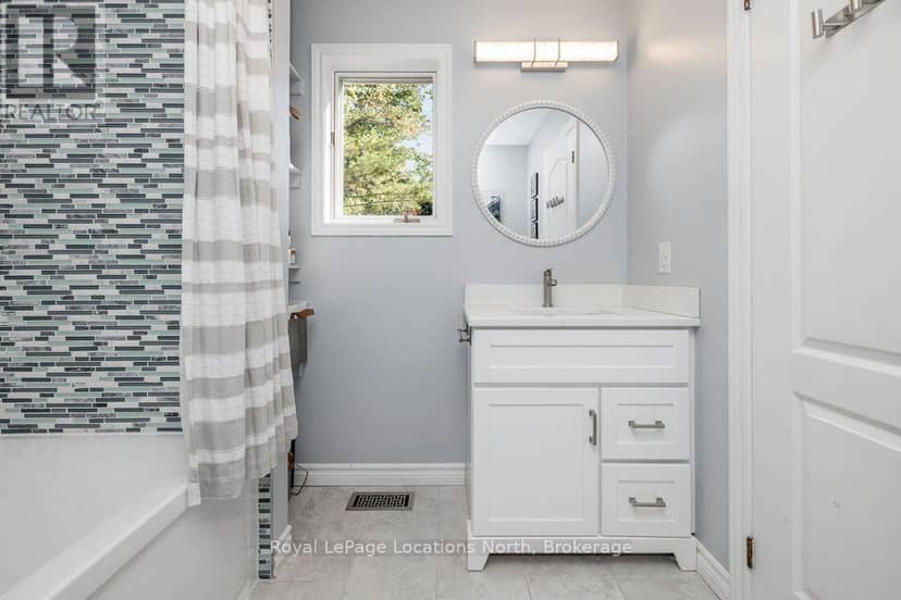 8 Seeley Court — photo 35 of 40