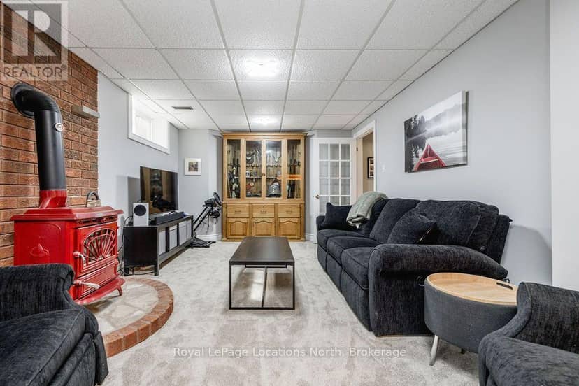 8 Seeley Court — photo 40 of 40