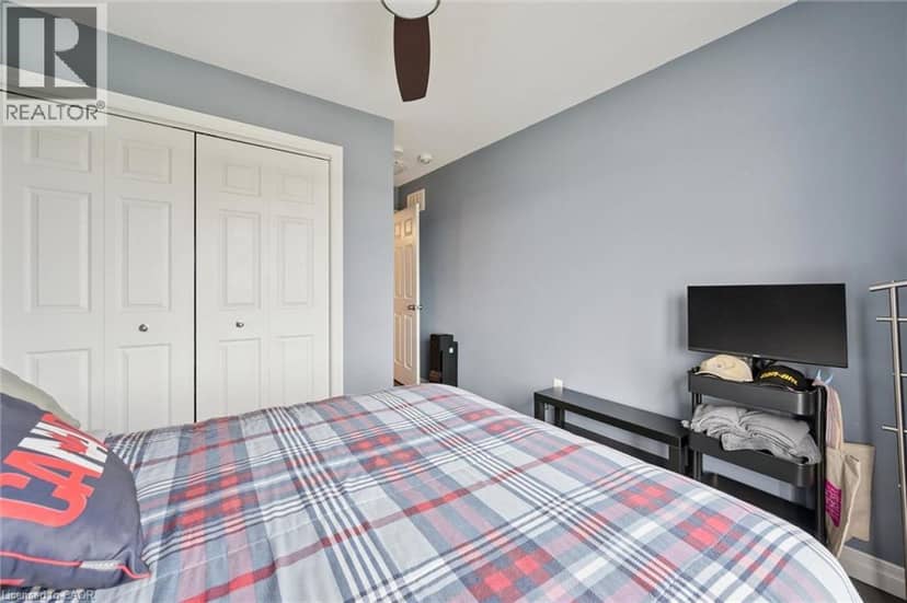 70 WILLOWRUN Drive Unit# #C8 — photo 28 of 40