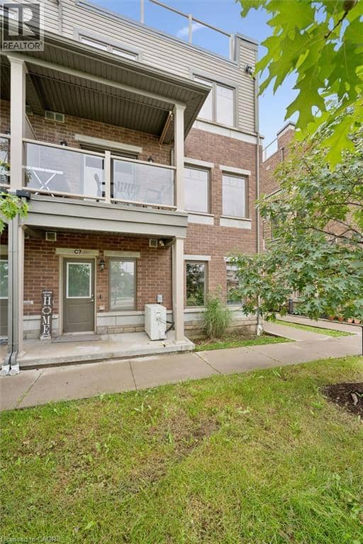 70 WILLOWRUN Drive Unit# #C8, Kitchener, photo 3