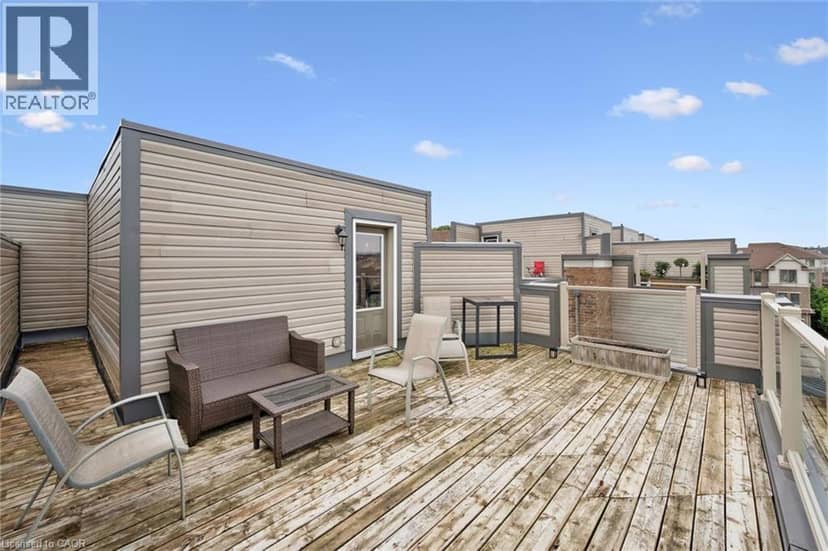 70 WILLOWRUN Drive Unit# #C8 — photo 36 of 40