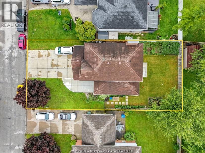 2920 Strawberry Drive, Tecumseh, photo 4