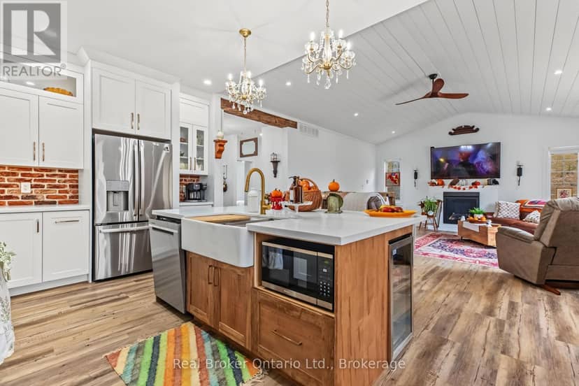 185 Raglan Street — photo 15 of 40