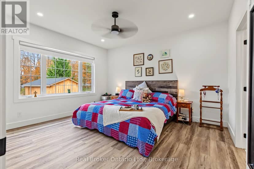 185 Raglan Street — photo 20 of 40