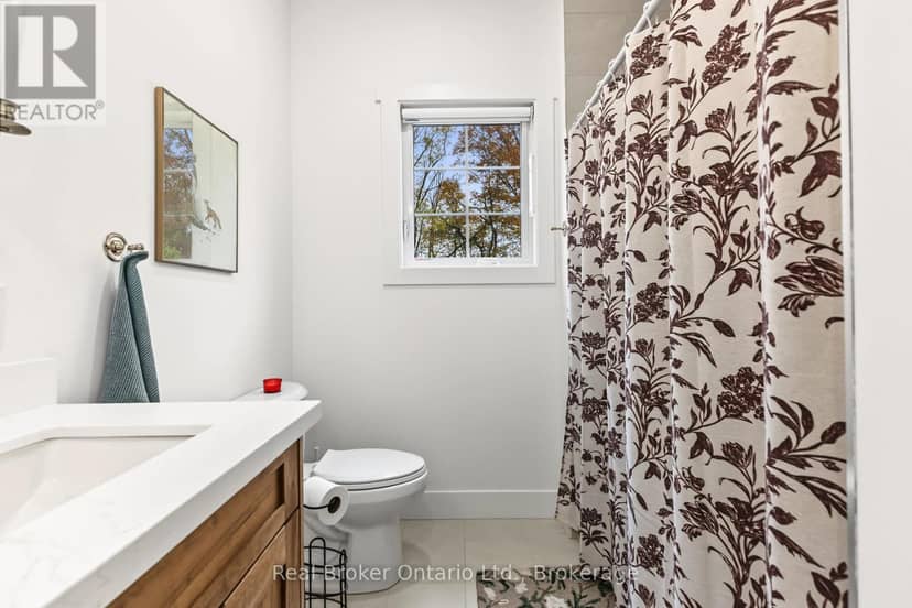 185 Raglan Street — photo 27 of 40