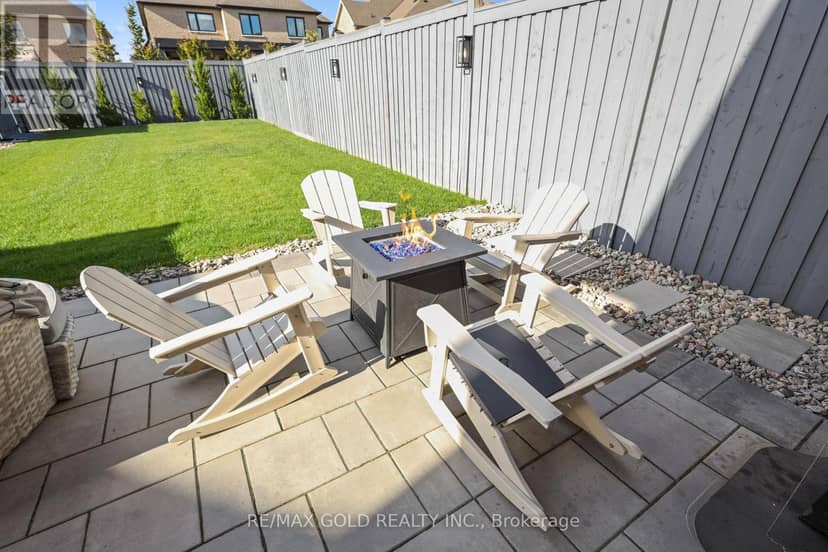 36 Samuel Crescent — photo 36 of 40