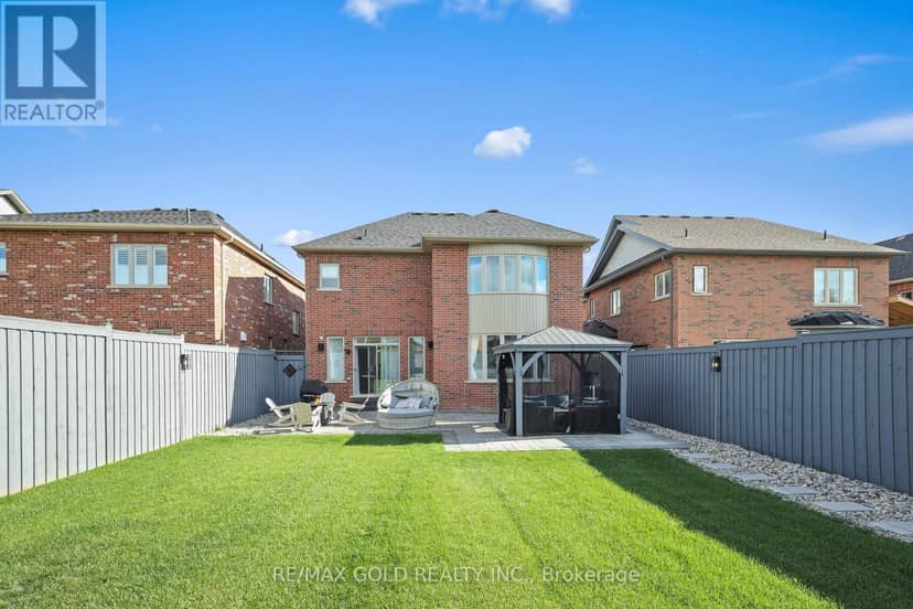 36 Samuel Crescent — photo 38 of 40