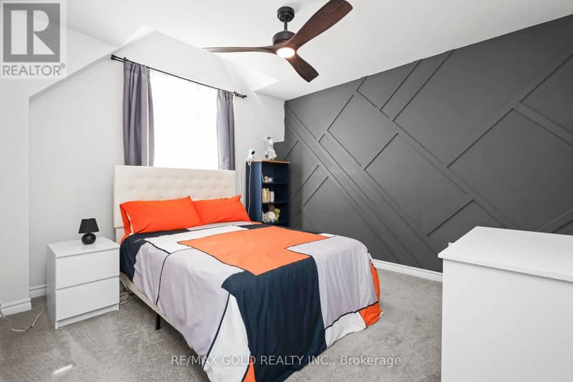 36 Samuel Crescent — photo 18 of 40