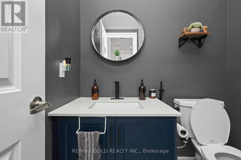 36 Samuel Crescent — photo 11 of 40