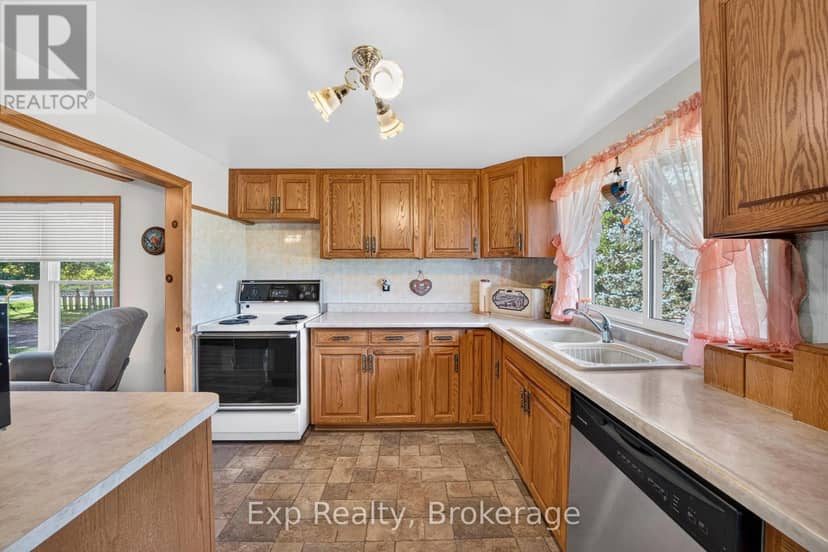 257 Elmbrook Road — photo 11 of 40