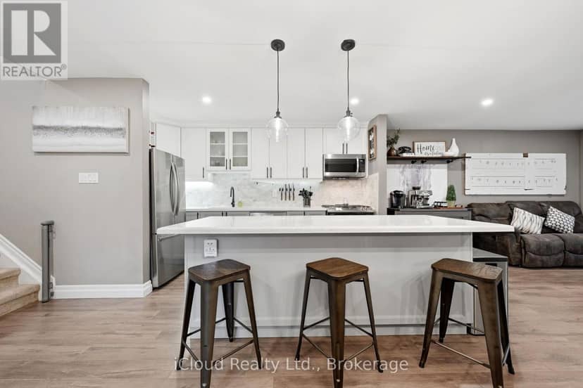 2324 Coldstream Drive, Burlington, photo 6