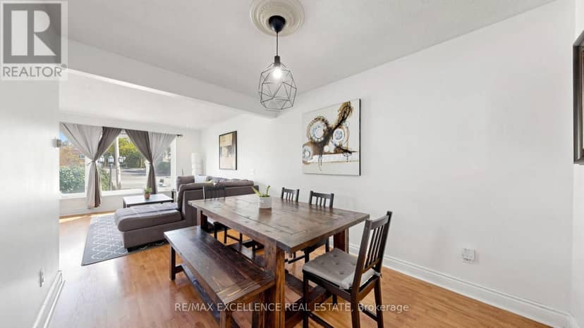 28 Glenvale Boulevard — photo 9 of 40