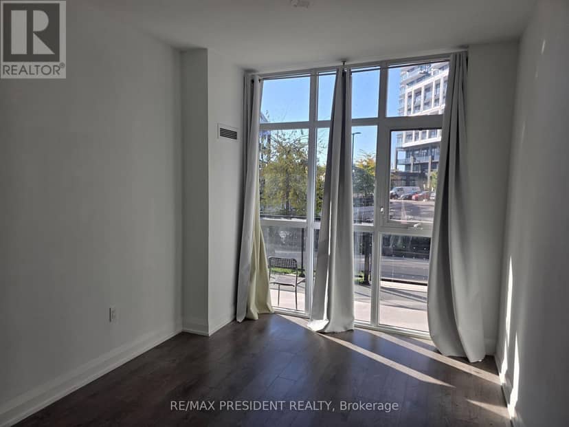 112 - 60 George Butchart Drive — photo 11 of 40