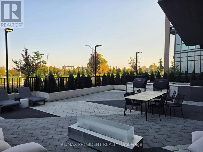 112 - 60 George Butchart Drive — photo 36 of 40