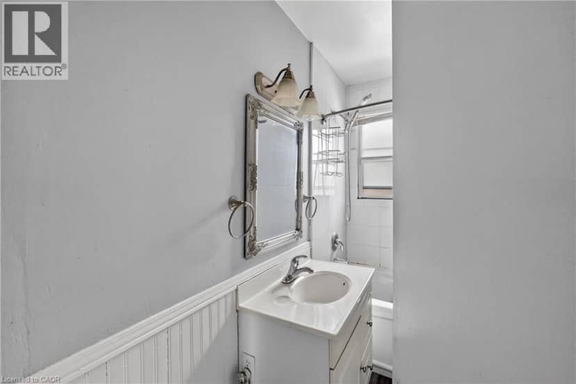 85 GRASS Avenue — photo 15 of 28