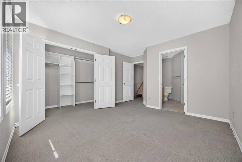 262 21 Avenue NE — photo 26 of 40