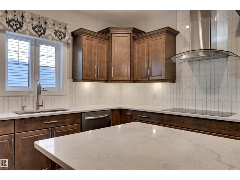 2327 Frezenberg Av NW — photo 14 of 40