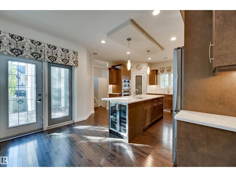 2327 Frezenberg Av NW — photo 11 of 40
