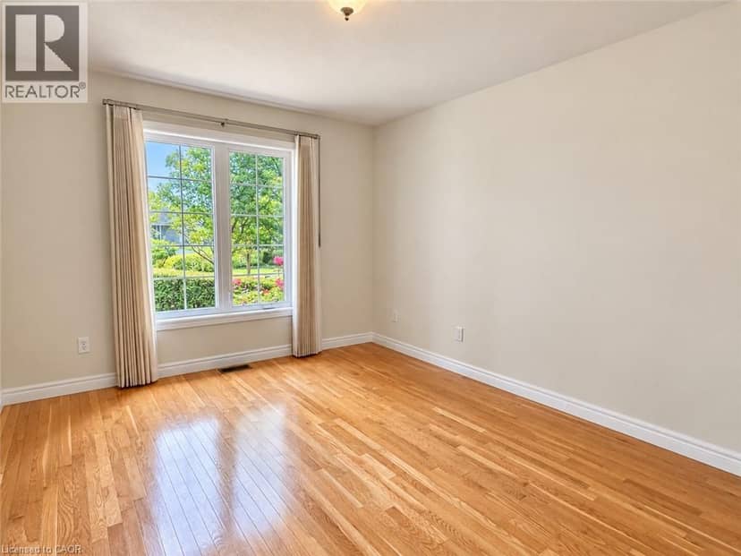 113 BRIAR GLEN Court — photo 15 of 40
