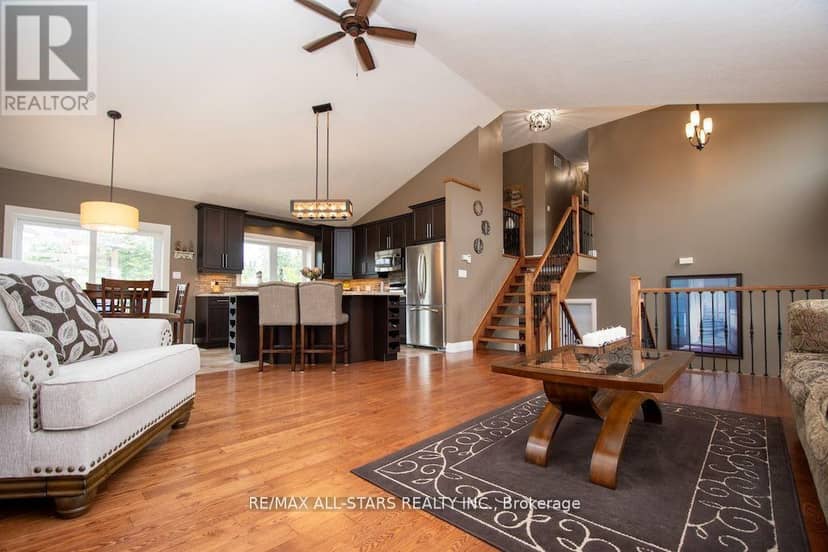 15 Rustlewood Avenue — photo 10 of 40