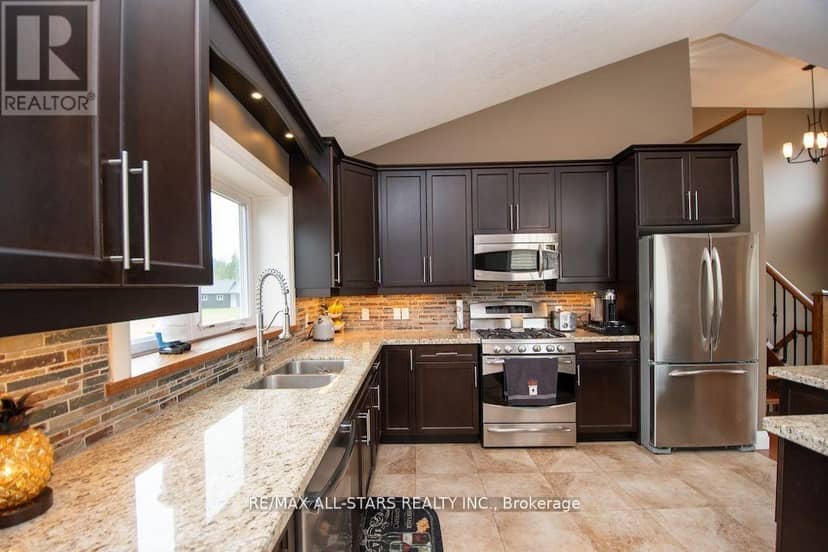 15 Rustlewood Avenue — photo 14 of 40