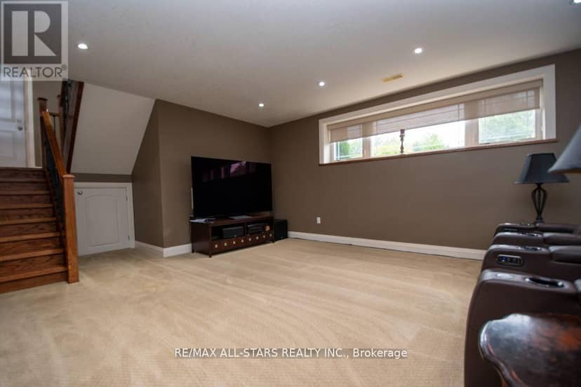 15 Rustlewood Avenue — photo 30 of 40