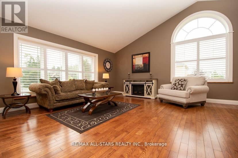 15 Rustlewood Avenue, Kawartha Lakes, photo 8