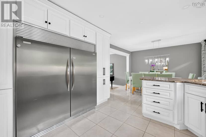58 Erinmore Drive — photo 18 of 40