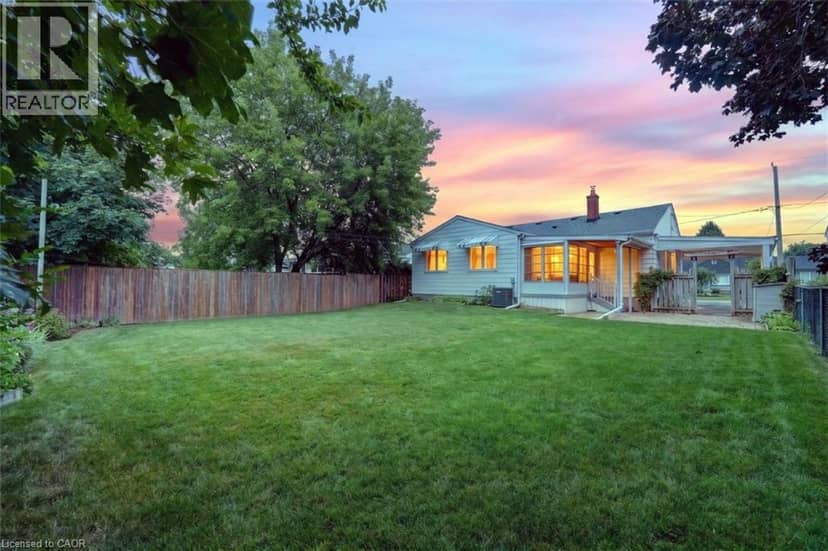 23 LAKEVIEW Avenue — photo 3 of 34