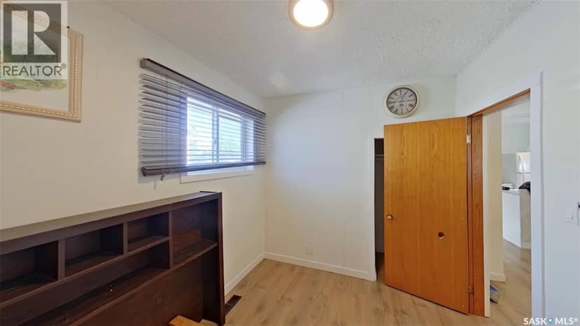 651 Queen STREET — photo 9 of 19
