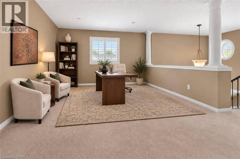 123 MOORLAND Crescent — photo 17 of 39