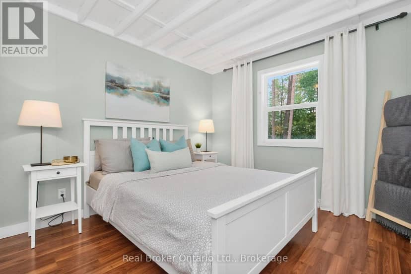 1326 Tiny Beaches Road N — photo 18 of 40
