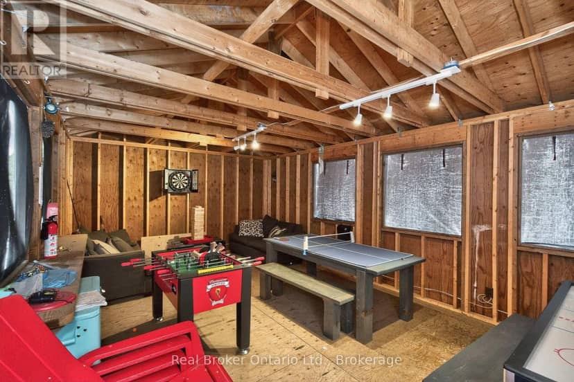 1326 Tiny Beaches Road N — photo 31 of 40