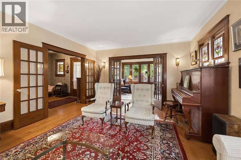 62 HEINS Avenue — photo 10 of 36
