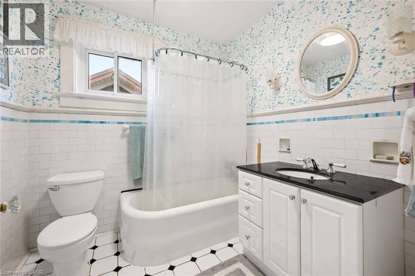 62 HEINS Avenue — photo 21 of 36