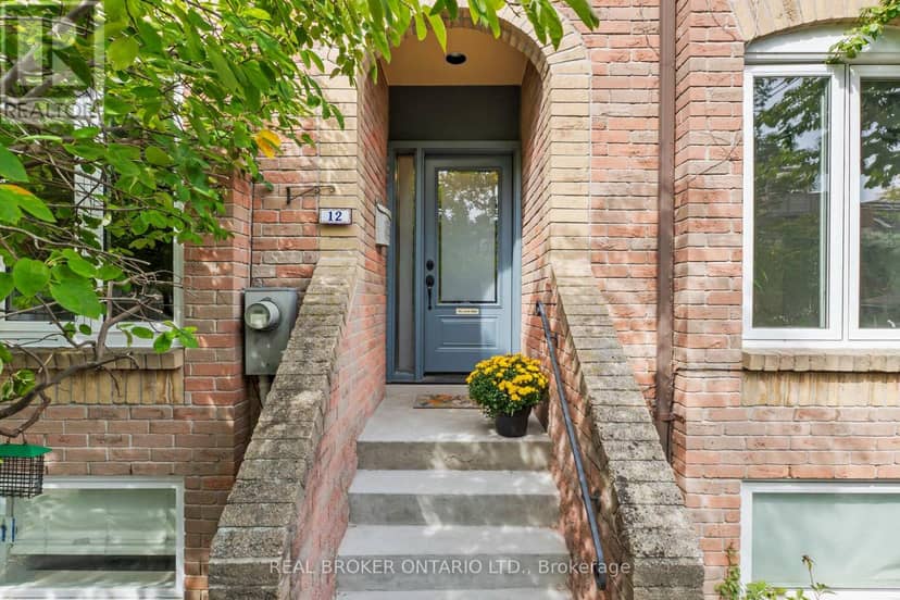 12 St. James Court, Toronto, photo 2