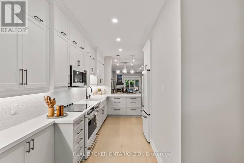 12 St. James Court — photo 20 of 40