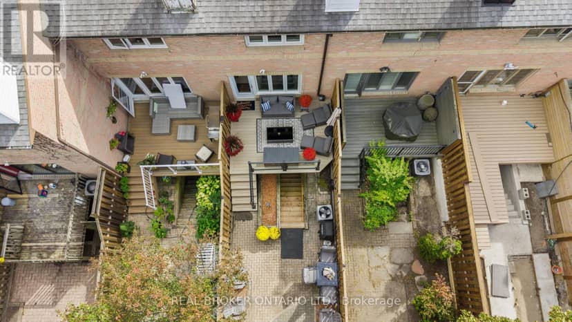 12 St. James Court — photo 9 of 40