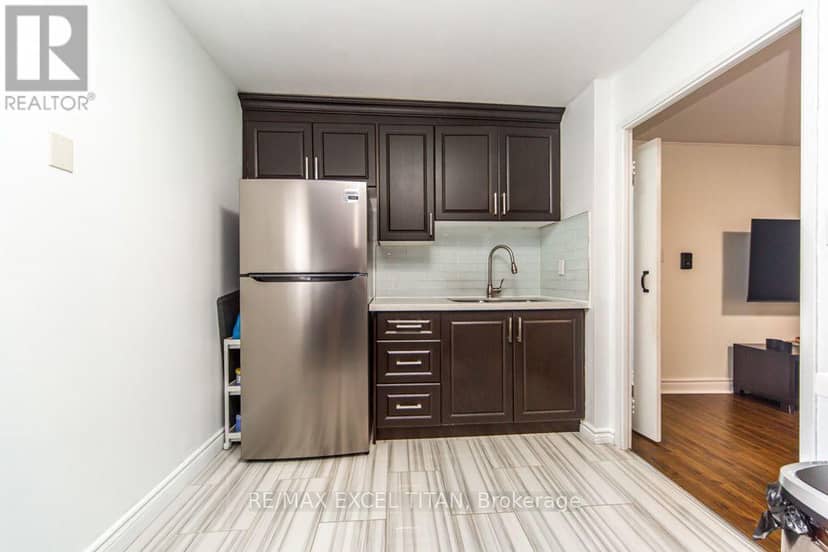 153 - 50 Scarborough Golf Club Road — photo 14 of 36