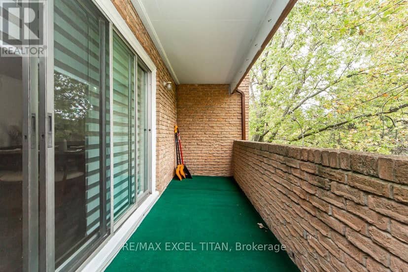 153 - 50 Scarborough Golf Club Road — photo 30 of 36