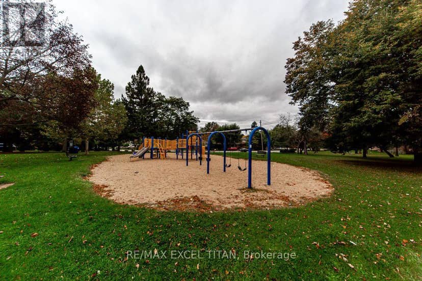 153 - 50 Scarborough Golf Club Road — photo 35 of 36