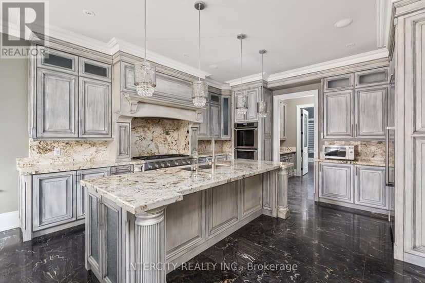 27 Rockview Gardens — photo 19 of 40