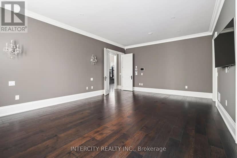 27 Rockview Gardens — photo 31 of 40