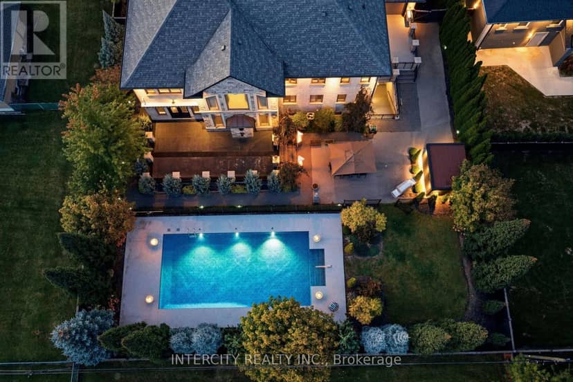 27 Rockview Gardens — photo 4 of 40