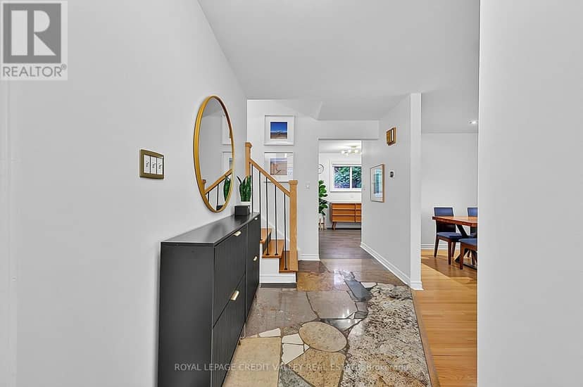 27 Castlemore Drive — photo 11 of 40