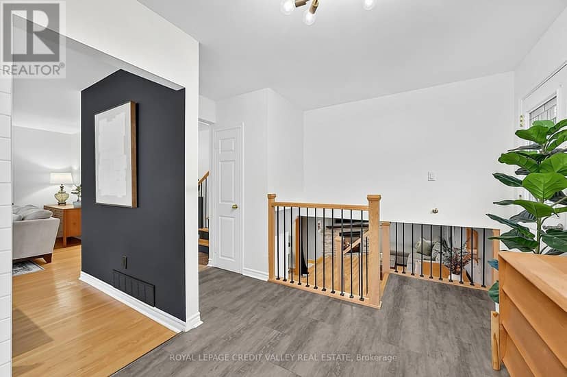 27 Castlemore Drive — photo 22 of 40