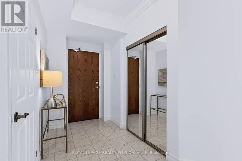 712 - 2511 Lakeshore Road W, Oakville, photo 6